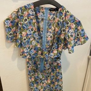 Floral front cutout tie dress